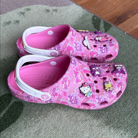 Crocs Classic Hello Kitty Clog Pink size 10 - Picture 3 of 7